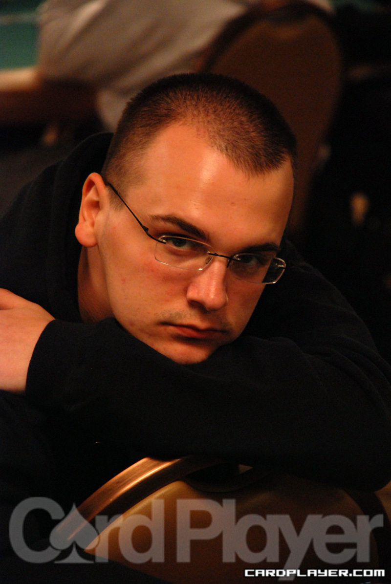 1747752834_original_SteveBillariks_WSOP_EV30_Day1.jpg