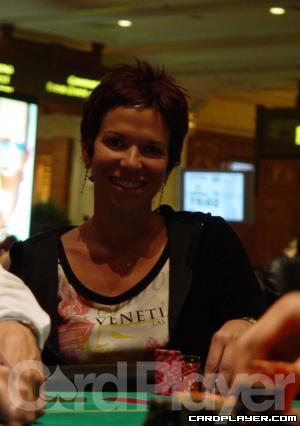 1747752935_original_EstherRossi2.JPG