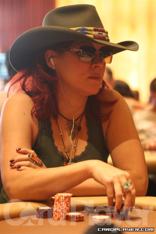 1747753433_original_Jennifer_Tilly_Large_.JPG
