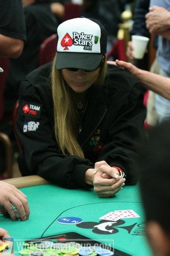 Shooting Star Vanessa Rousso is all in on Day 1a of the WPT Bay 101 Shooting Star Tournament