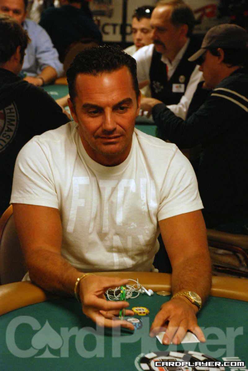 1747754110_original_CarlosCitrone_WSOP_EV30_Day1.jpg