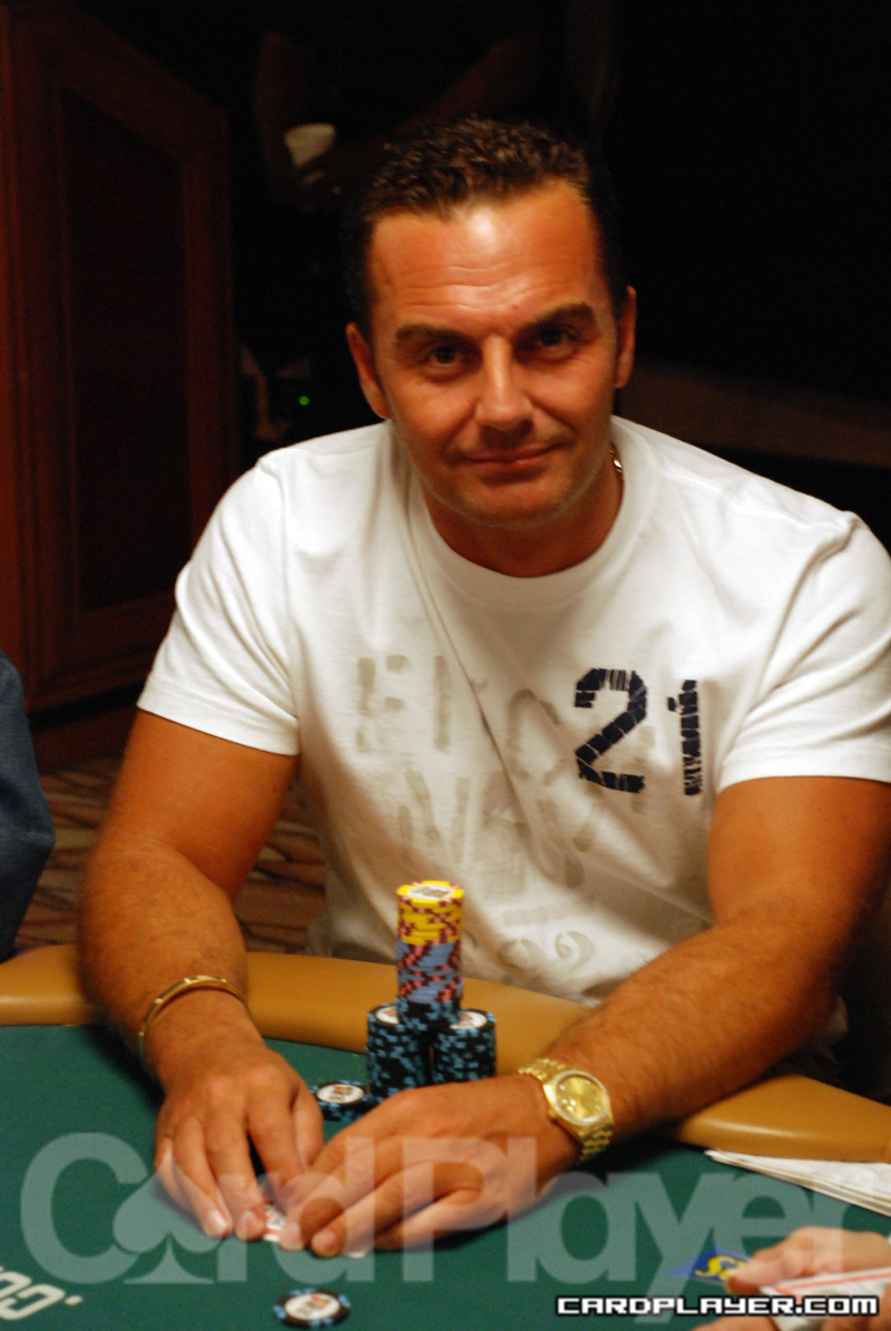 1747754112_original_CarloCitron_WSOP_EV37_Day1.jpg