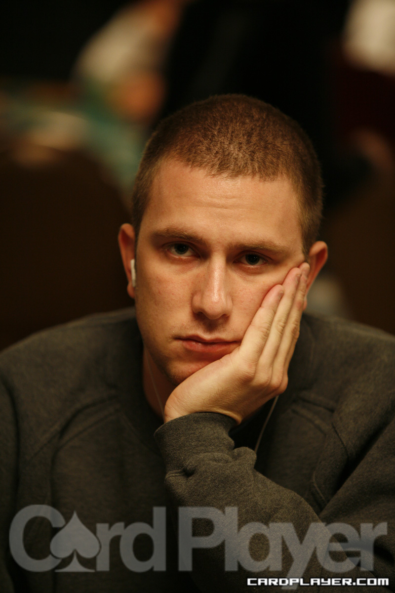 1747754353_original_GaryBogdanski_WSOP_EV47_Day1.jpg