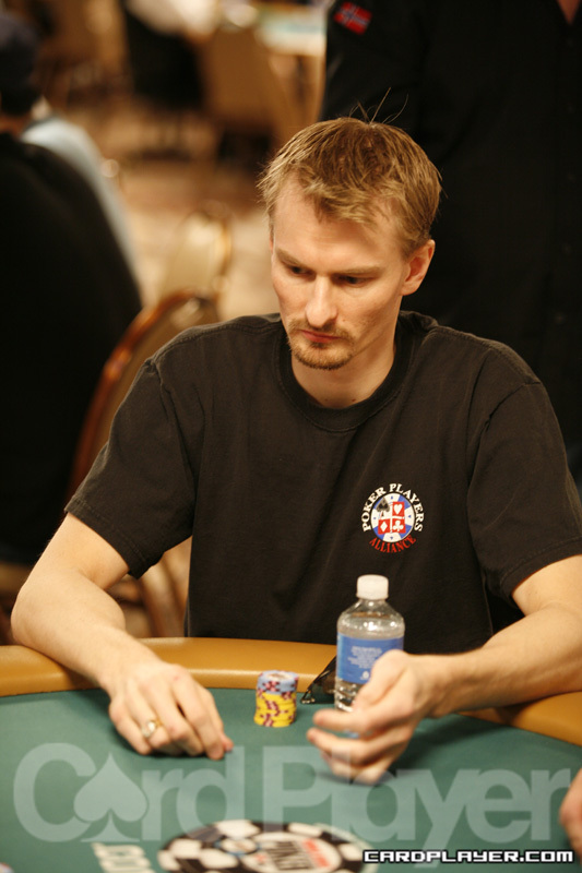 1747754440_original_MichaelBinger_WSOP_EV54_Day1.jpg