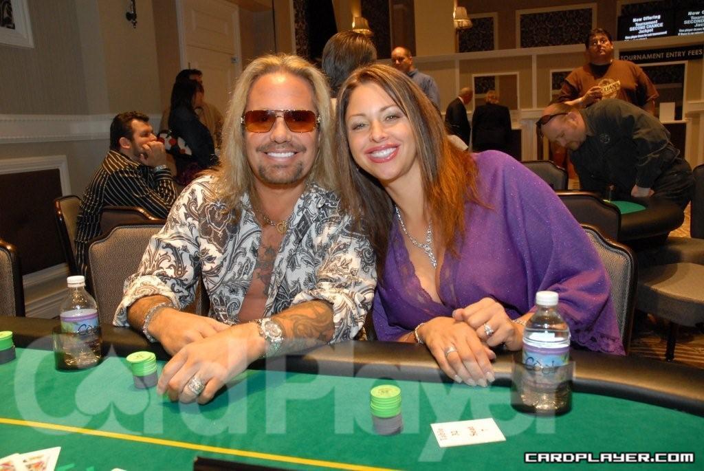 1747754771_original_vince_neil.jpg
