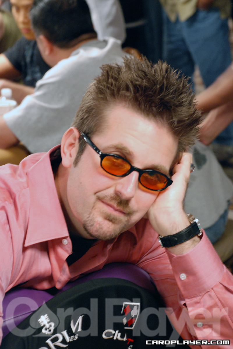 1747754890_original_RobertWilliamson_WSOP_EV39_Day1.jpg
