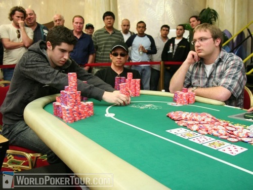 Blair Hinkle (left) bets 400,000 into an 800,000+ pot against Mike "SirWatts" Watson (right) on Day 4 of the WPT L.A. Poker Classic