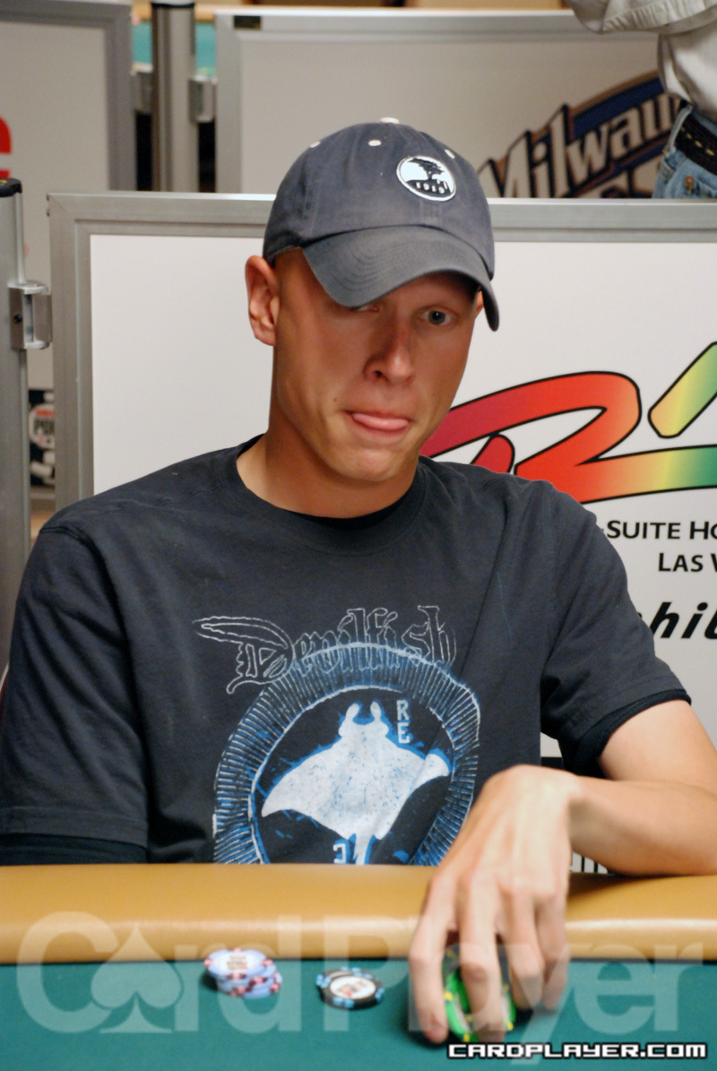 1747755376_original_NickNiergarth_WSOP_EV6_Day1.jpg