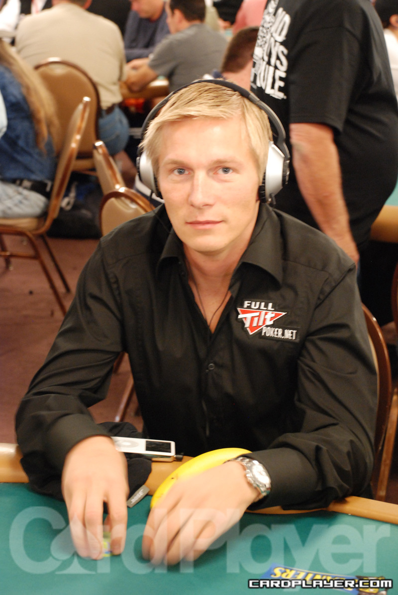 1747755486_original_ThomasWalrus_WSOP_EV42_Day1.jpg