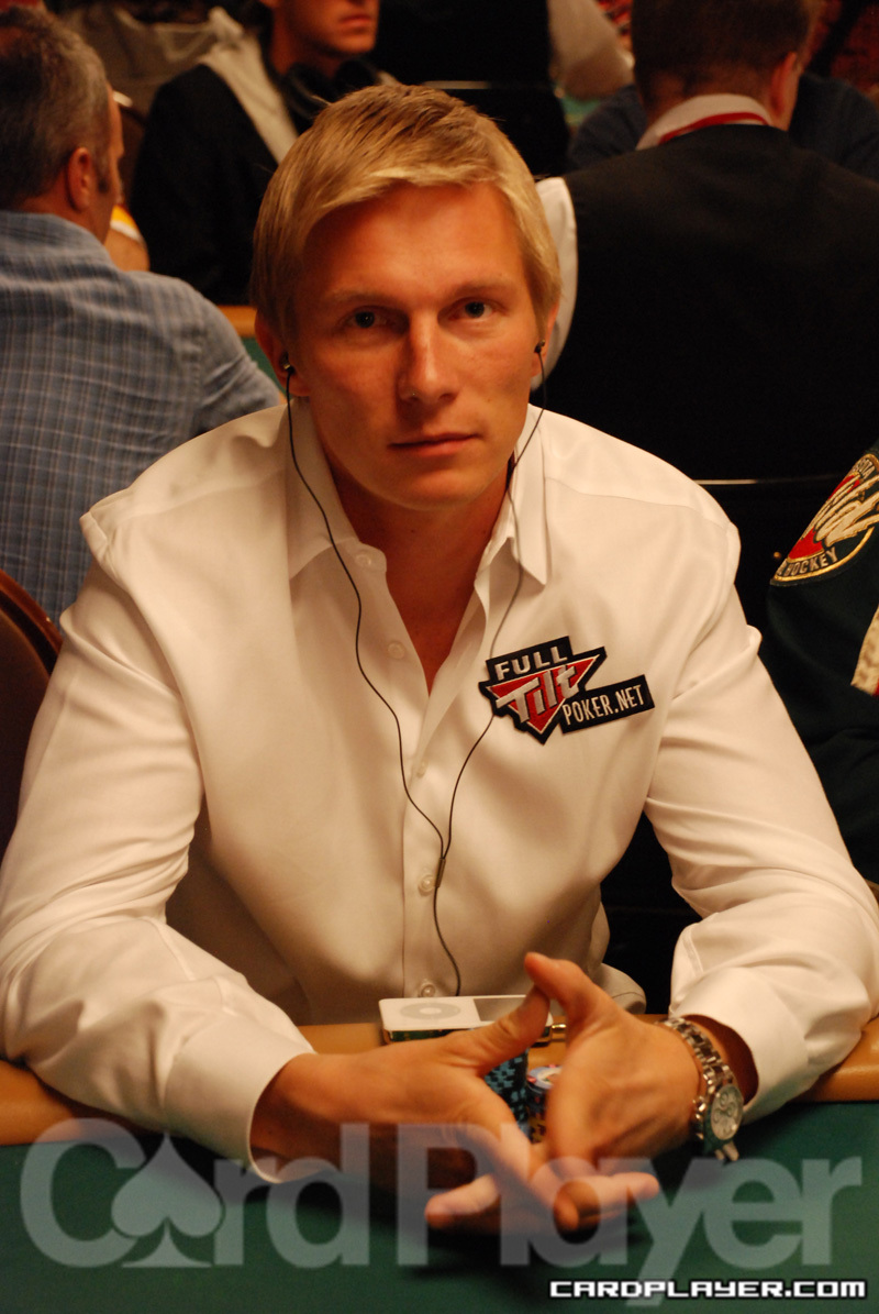 1747755490_original_ThomasWalhroos_WSOP_EV43_Day1.jpg