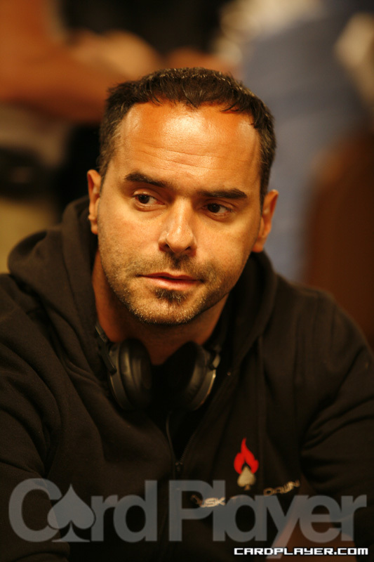 1747756325_original_MichaelGreco_WSOP_EV50_Day1.jpg