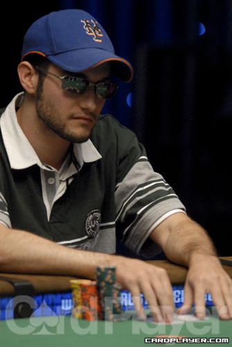 1747756357_original_EV11_Leo_Superflous_Man_Wolpert-web.jpg