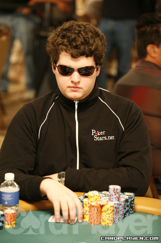 1747756530_original_AlexMelnikow_WSOP_EV55_Day2A.jpg