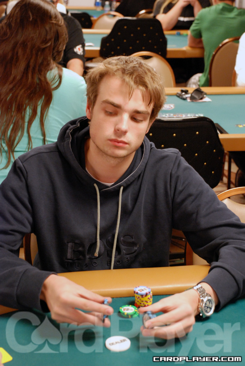 1747757359_original_RoryMatthews_WSOP_EV31_Day1.jpg
