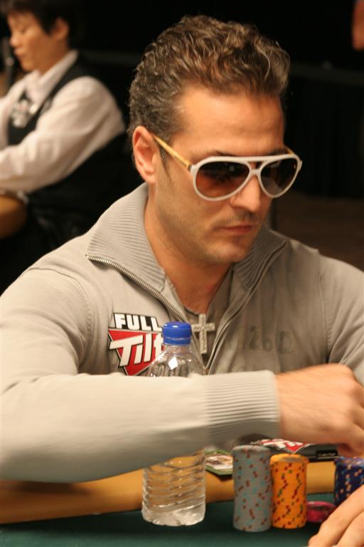 1747758975_original_MarcoTraniello_Large_.JPG