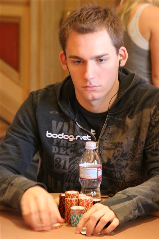 1747759068_original_JustinBonomo_Large_.JPG