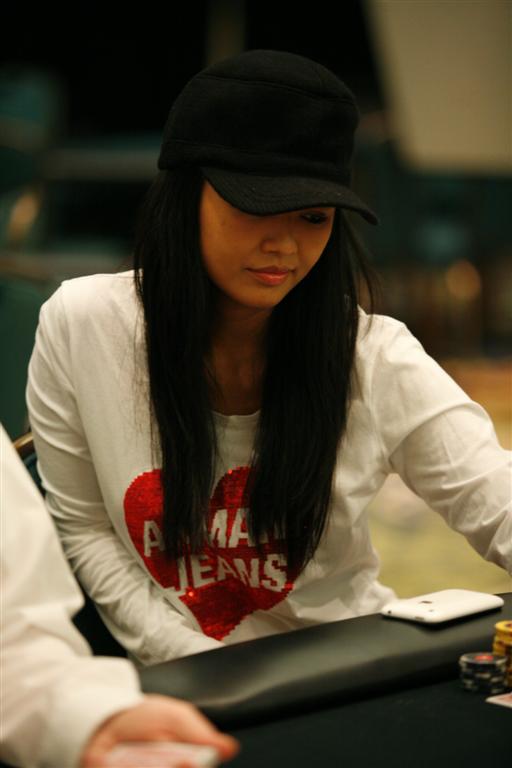 1747759352_original_LisaHamilton_Large_.JPG