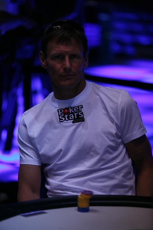 1747759606_original_TeddySheringham_Large_.JPG