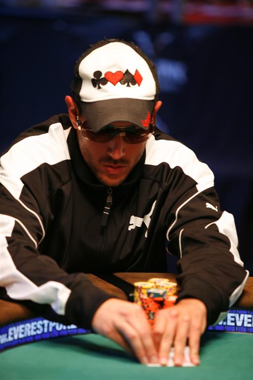 1747759752_original_DanielThomas_Large_.JPG