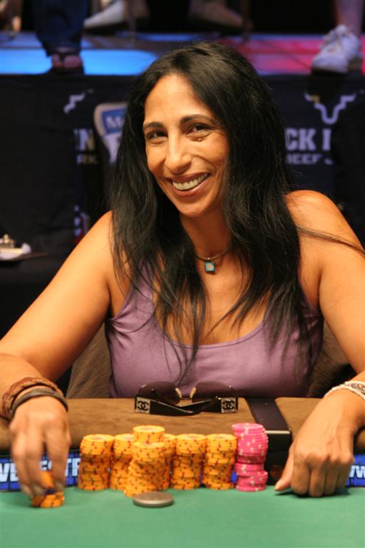 1747759802_original_ChristinePietsch_Large_.JPG