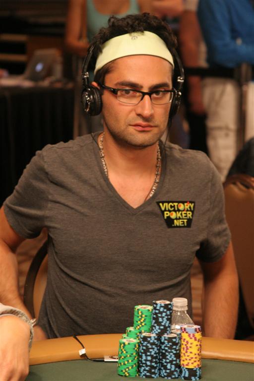 Antonio Esfandiari