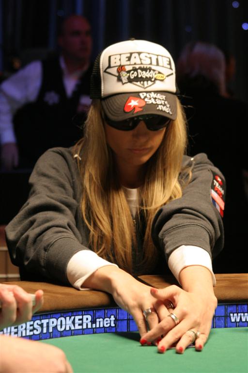 1747759982_original_VanessaRousso_Large_.JPG