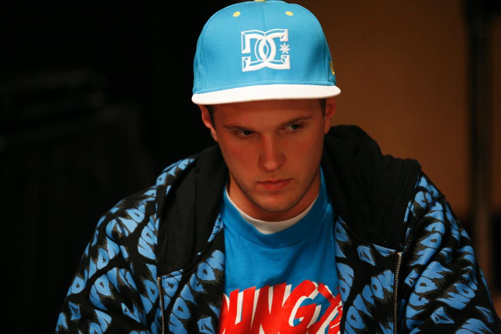 1747760062_original_StevenKelly2_Large_.JPG