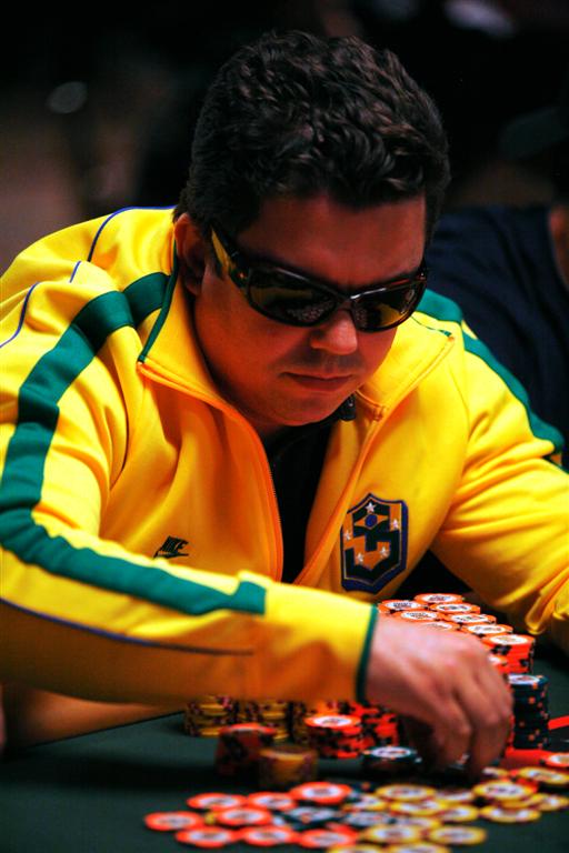 1747760302_original_EduardoParras2_Large_.JPG