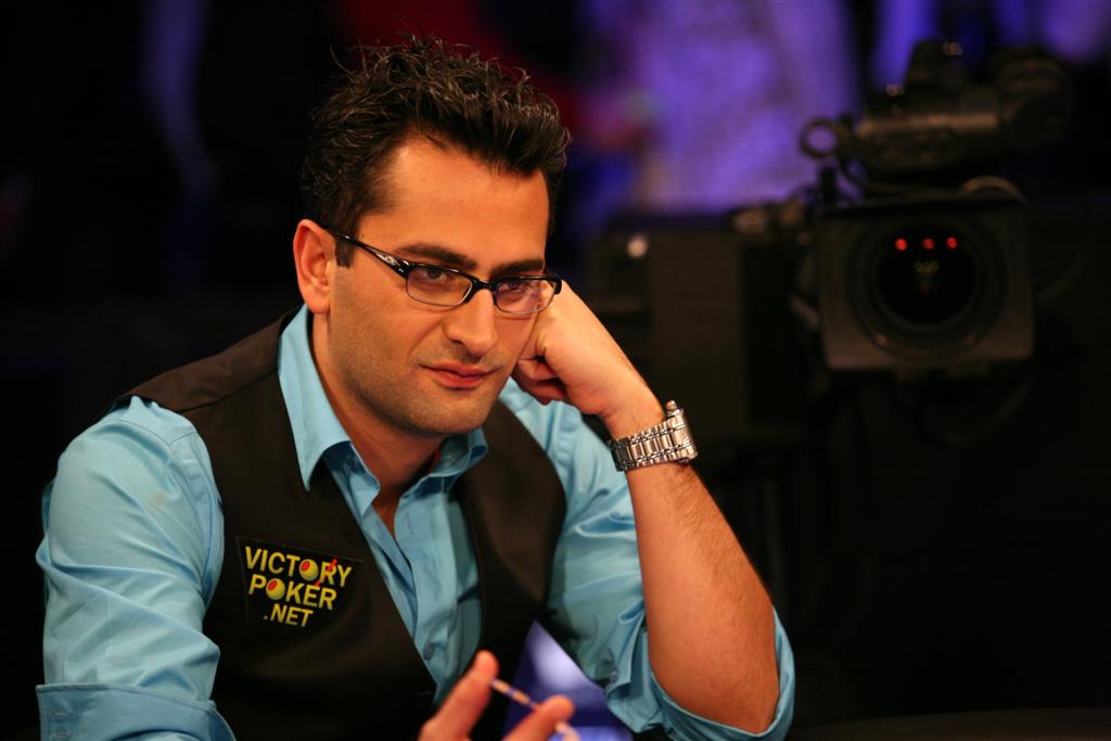Antonio Esfandiari