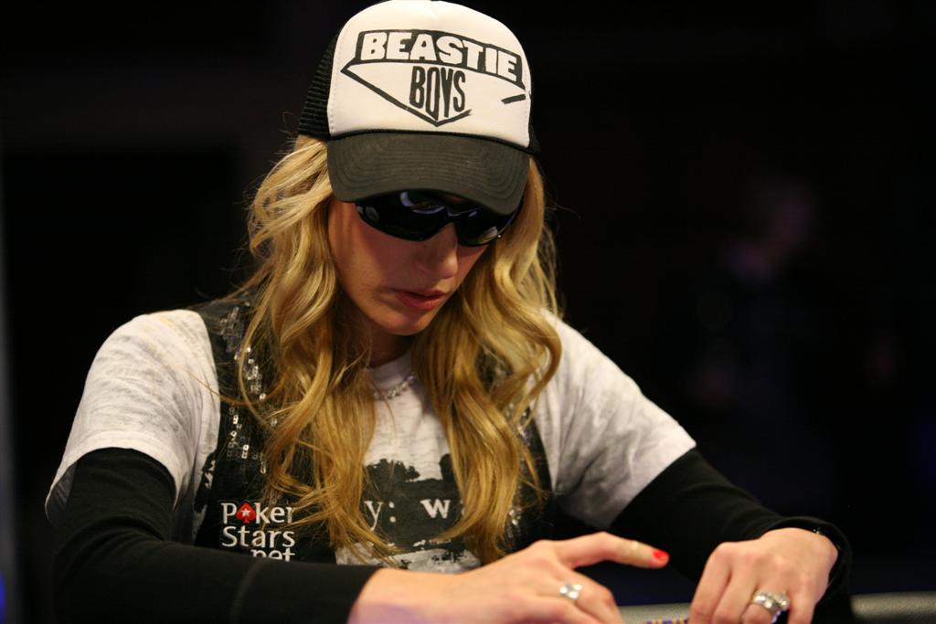 1747760663_original_VanessaRousso5_Large_.JPG