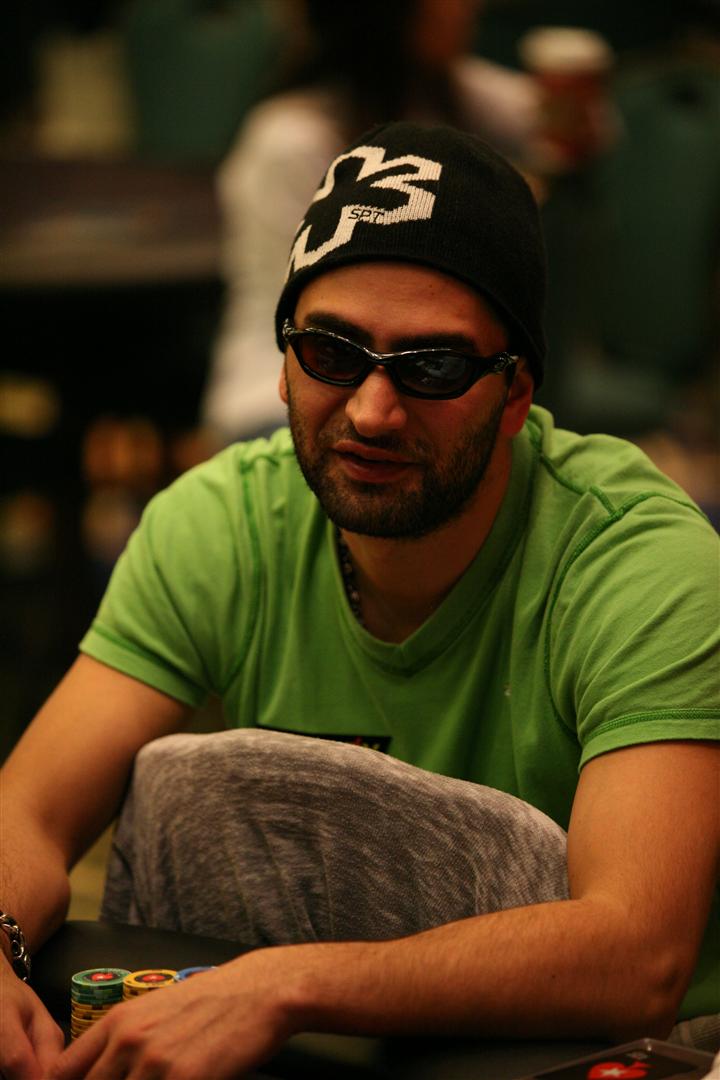 Antonio Esfandiari