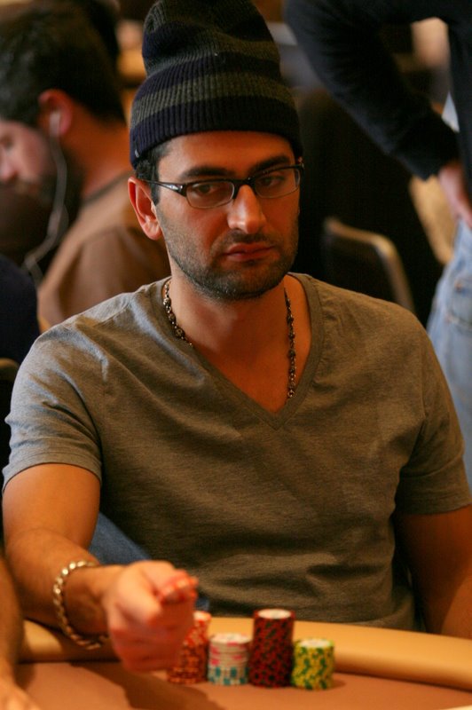 Antonio Esfandiari