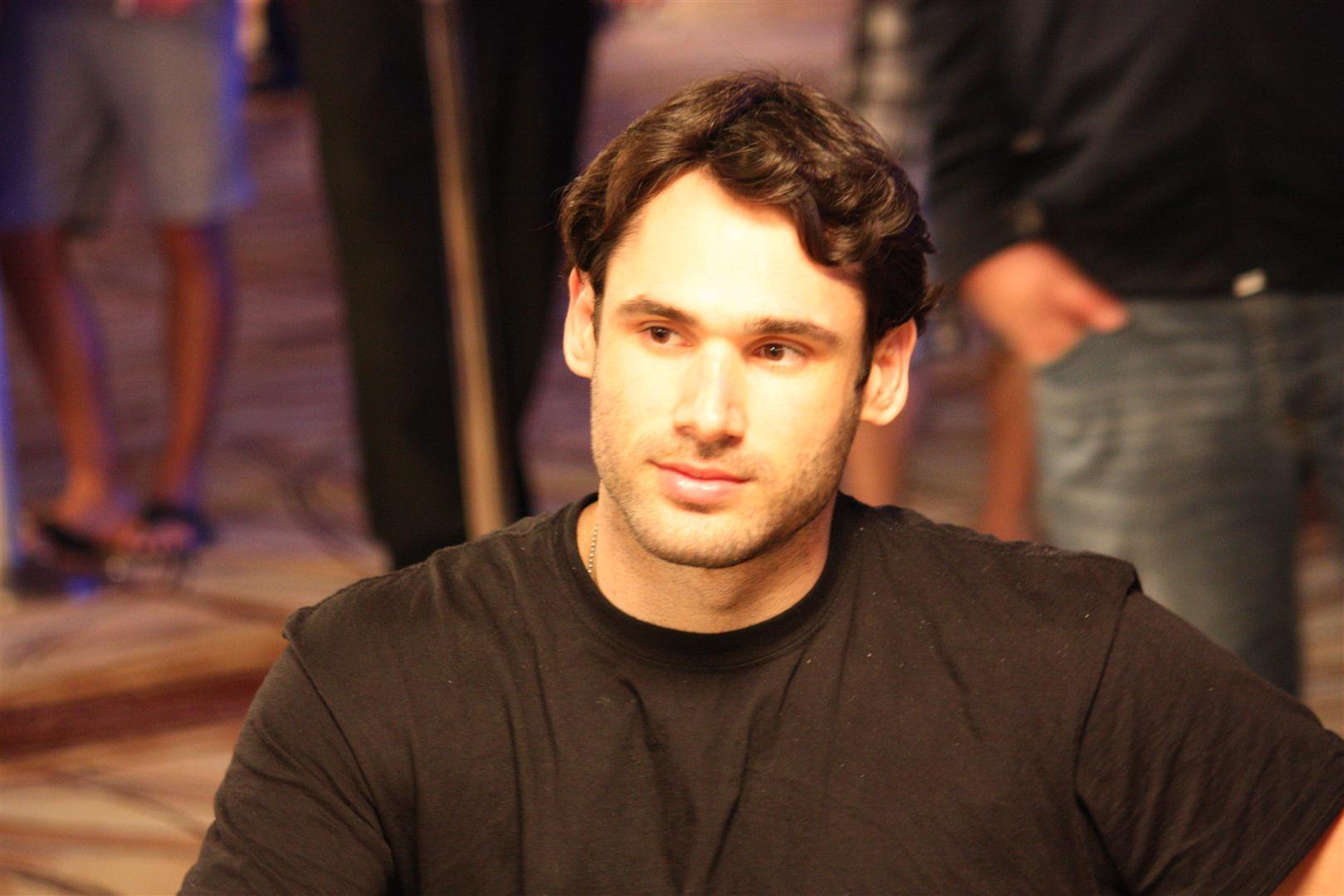 1747761131_original_Matt_Schreiber_2_Large_.JPG