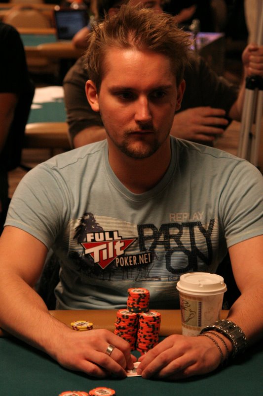 1747761413_original_Sven_Niklas_Heinecker.JPG