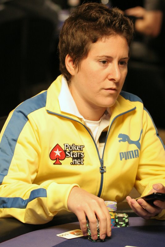1747762590_original_Vanessa_Selbst.JPG