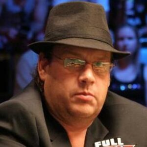 Gavin Smith Wins First Career Bracelet