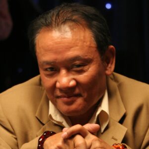 Men Nguyen Earns Seventh Bracelet