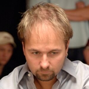 Negreanu a Top Stack in $25k 6-Hand