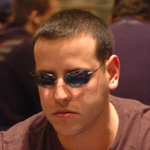 Former November Niner Wins Bracelet