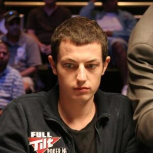Tom Dwan In Position To Win First Bracelet