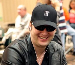 Running Red Lights with Phil Hellmuth