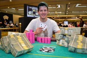 Matt Waxman Wins WSOP Circuit Main Event