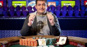 Mikhail Lakhitov Wins $2,500 No-Limit Holdem