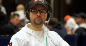 Hand History: Daniel Negreanu at 2004 WPT