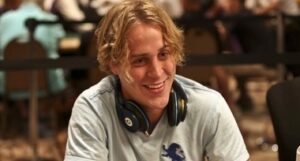 2012 WSOP Overnight Leaders Report