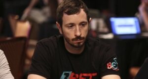 2012 WSOP Overnight Leaders Report