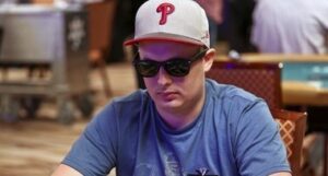 2012 WSOP Main Event Day 4 Chip Counts