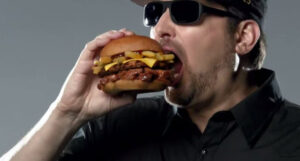 Hellmuth Appears In Commercial For Burger Joint