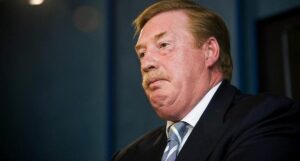 Politician: Thrown Out Of Casino For Licking Finger