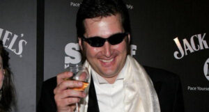 Phil Hellmuth Charging $16.7K To Have A Drink